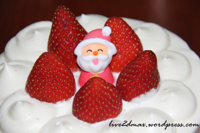 6" Strawberry Shortcake with a Christmas theme